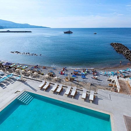 Alimuri Bay Resort Мета Екстериор снимка