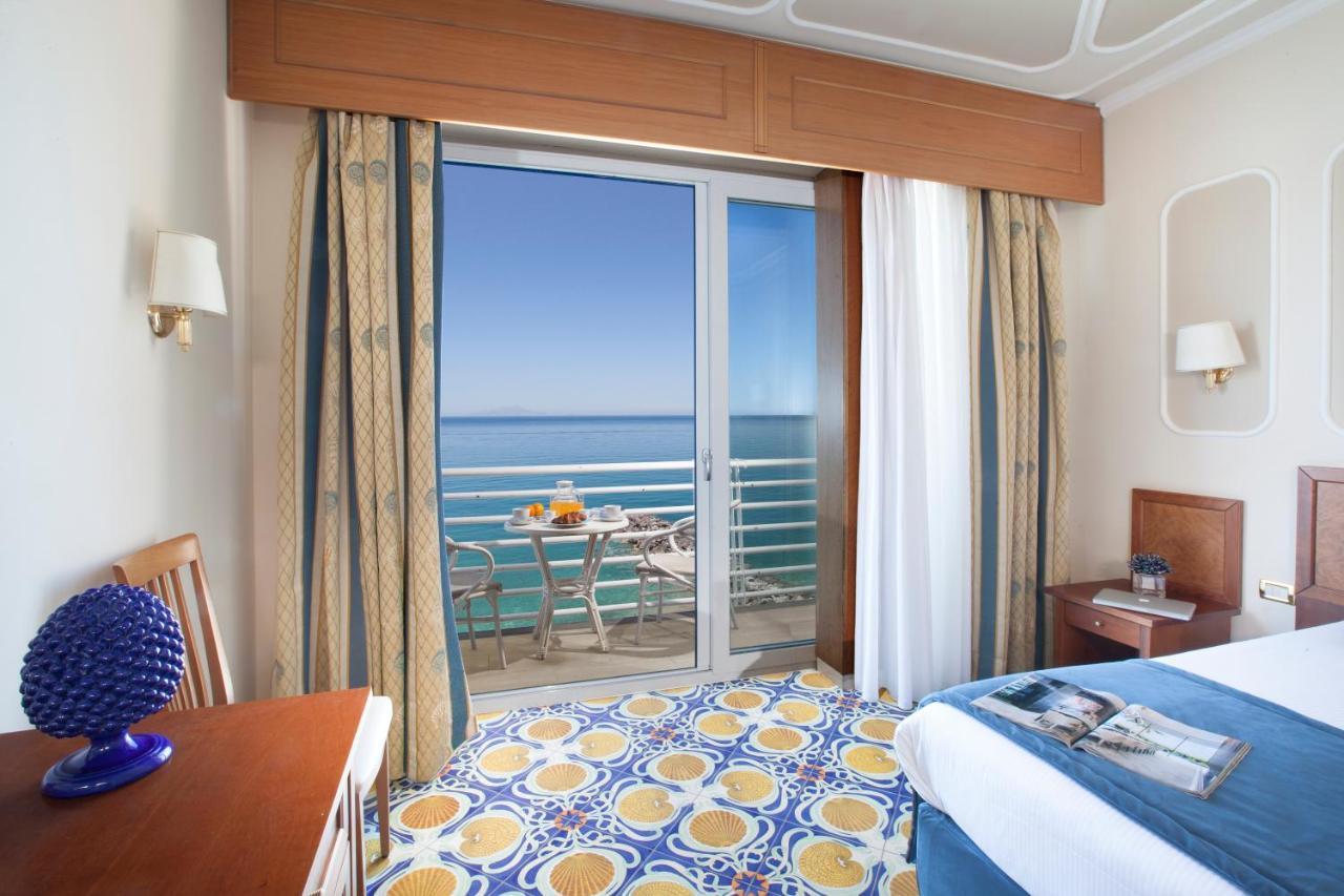 Alimuri Bay Resort Мета Екстериор снимка