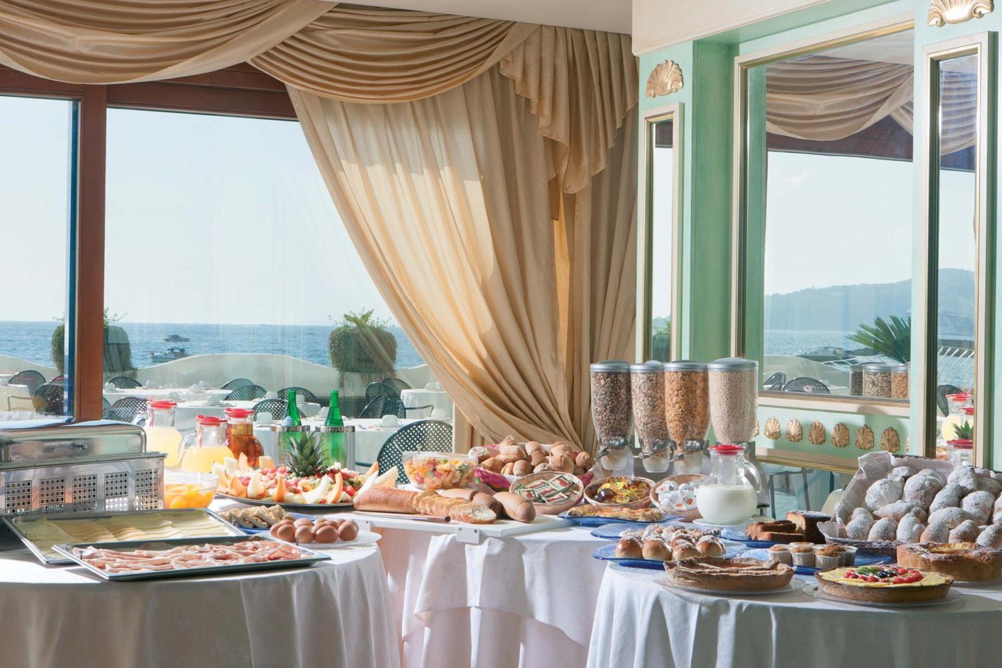 Alimuri Bay Resort Мета Екстериор снимка