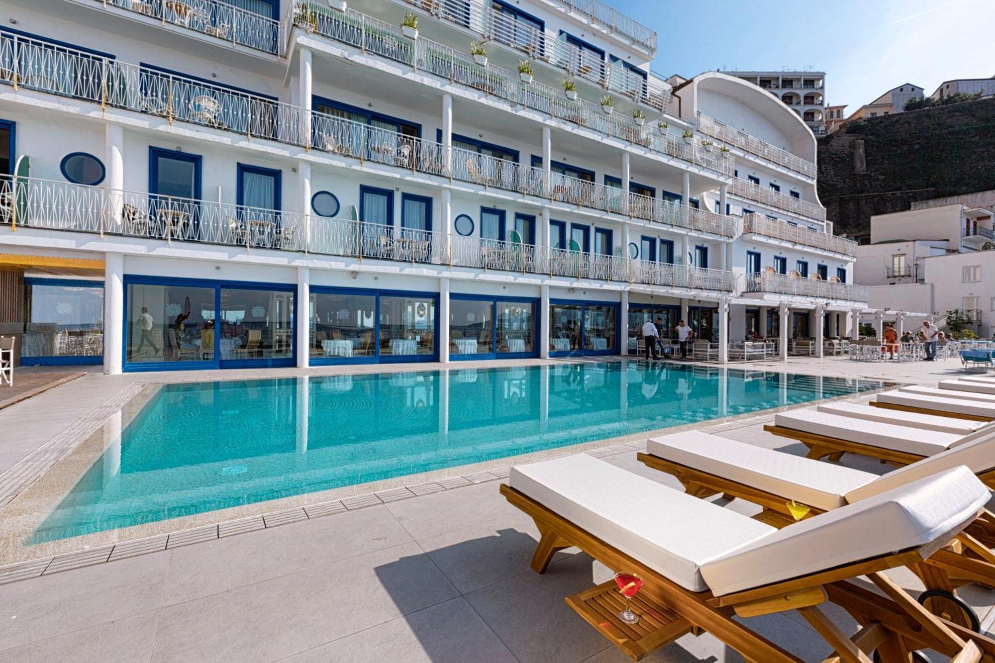 Alimuri Bay Resort Мета Екстериор снимка
