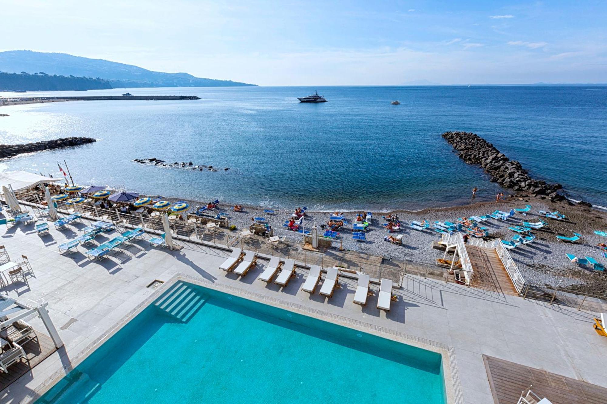 Alimuri Bay Resort Мета Екстериор снимка
